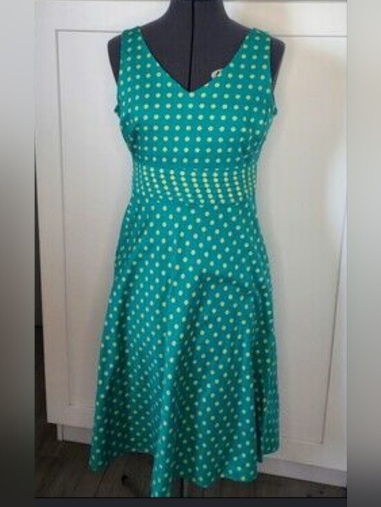 Amanda Smith Dresses & Skirts - Amanda Smith Teal Dress with Yellow Polka Dots
